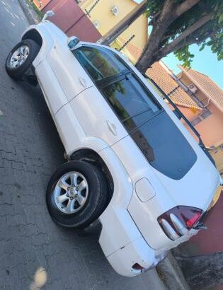 Vendo Modelo: Toyota Prado Aduaneiro
 Motor Seco 3.4ccc
Caixa Automática
Gasolina
