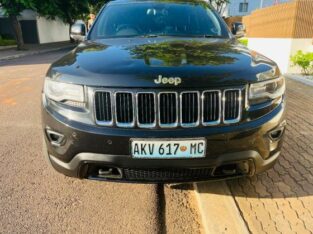 Vendo Modelo: *Jeep Grand Cherokee*
Linha de luxo
Quilometragem: 130.712 km
Cilindrada: 3.6cc