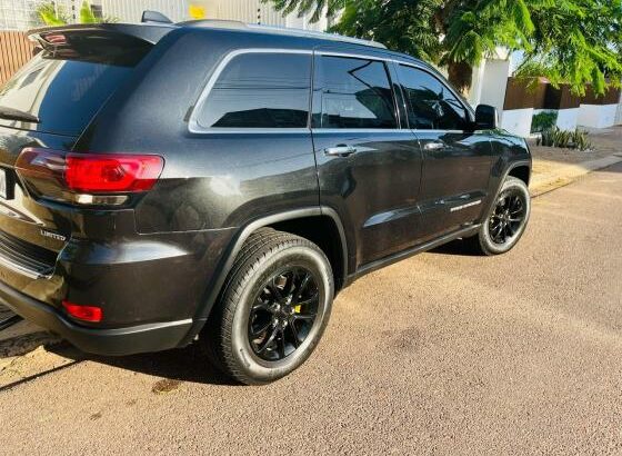 Vendo Modelo: *Jeep Grand Cherokee*
Linha de luxo
Quilometragem: 130.712 km
Cilindrada: 3.6cc
