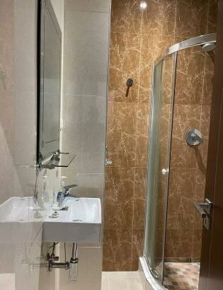 arrendo apartamento tp2 na Sommershilde2 próximo café sol