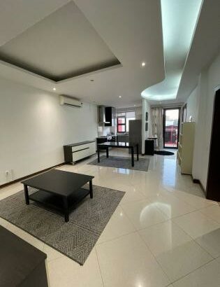 arrendo apartamento tp2 na Sommershilde2 próximo café sol