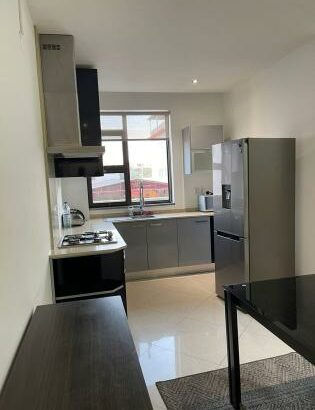 arrendo apartamento tp2 na Sommershilde2 próximo café sol