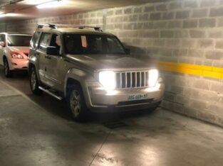 JEEP CHEROKEE A VENDA