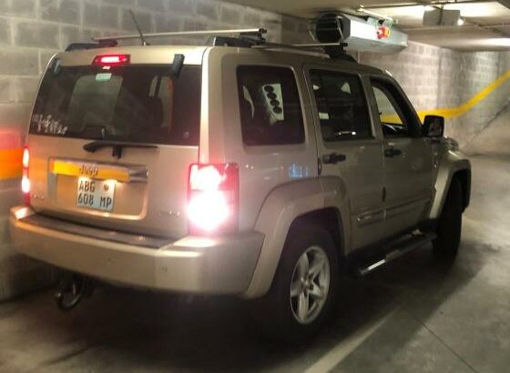 JEEP CHEROKEE A VENDA