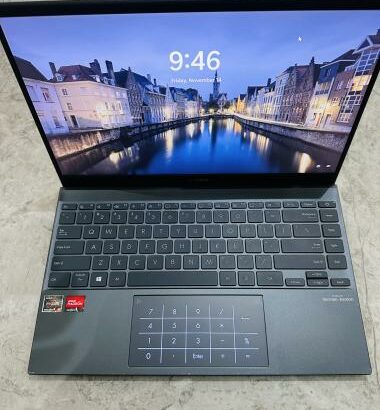 Lap Top gráfico Asus ZenBook UX42UA| AMD RYZEN 5  5500U 2.10 GHZ (12CPUs)|8GBDDR4 SDRAM | 512  GB SSD | 14” AMD Radeon Graphics 1GB|Bateria Excelente