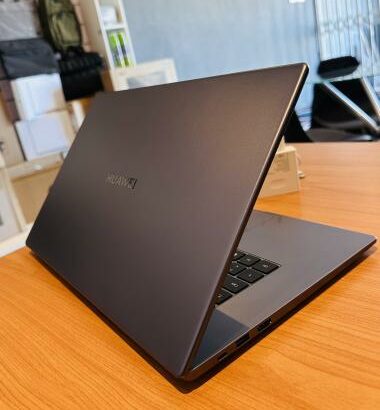 Lap Top Huawei MateBook D15 Novinho | Core I5-1135G7 2.40 GHZ | 8GB DDR4 SDRAM |512 GB SSD  | 15.6”Display |Intel Irex Xe Graphics💰Preço :30.000.00M