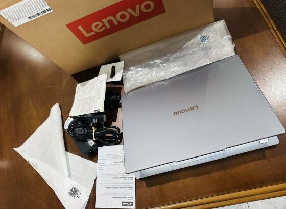 Lap Top Novinho em Promoção Zerinho nunca usado Aproveite  Lenovo Ideapad Slim 3-14IRH10 intel Core i5-13420H 2.10 GHZ , 8 GB DDR5 SDRAM , 512 GB SSD