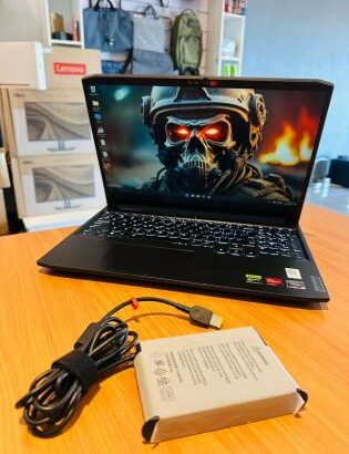 Lenovo Ideapad 3 Gamer 15.6” AMD Ryzen 5 5500H 32GB RAM 1TB SSD AMD Graphics 4GB e Nvidia GeForce RTX 2050 4GB Total 8GB