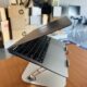 MacBook Air 2020 Retina Display  Processador: M1 , 8GB Ram ,256 GB SSD , 13.3 inch Display,MacOs Sonoma version 14.8 , Bateria Excellent + Carregador