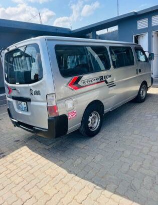 Nissan caravan 15 lugares pago sem problemas mecânicos