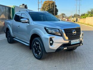 Nissan Navara 2022 4X4