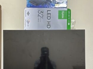 PS4 SLIM 500GB+2Joys+Cabo de Power+15 Jogos+ Tv Synix 32” Com caixa