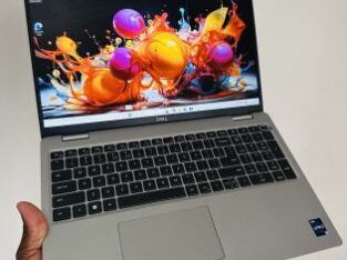 Ultrabook Machine Dell Latitude 5540  13 th GEN INTEL Core i5-1350P (16 CPUs) 16 GB DDR5 SDRAM  512 GB SSD NVMe  Intel íris Xe Graphics  15.6 Polegada