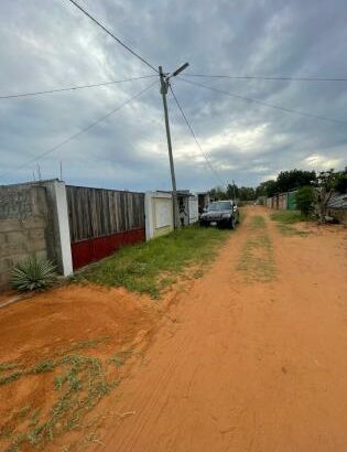 Vende-se  Terreno-20/40 Bairro Marracuene  Perto da vila pitanga  5minutos da estrada  Com,furo de água 💦  Documento-Duat. Preço-1.375,000.00MT