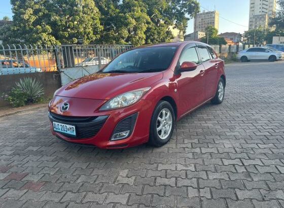 recem chegado MAZDA AXELA SPORT