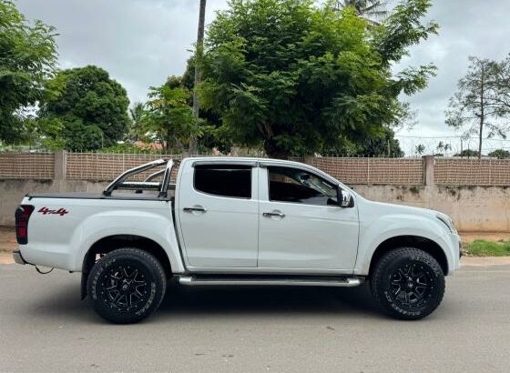 Isuzu D-TEQ 2018 Manual 4×4