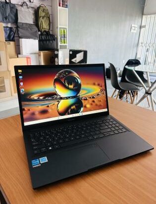 Lap Top em Promoção 12th Gen  Edição 2025 Moderno & Exclusivo  ASUS ExpertBook B150 Notebook PC,12th Generation,intel Core I5-1235U ,8GB DDR5 SDRAM,51