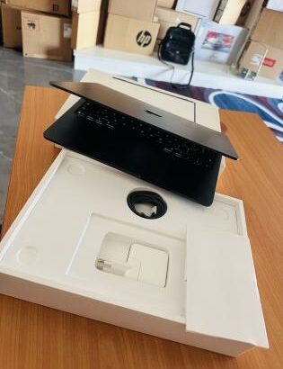 MacBook Air M4 Retina Novinho Display 16 GB Ram ,256 GB SSD , 13.3 inch , Preço:73.500.00MT