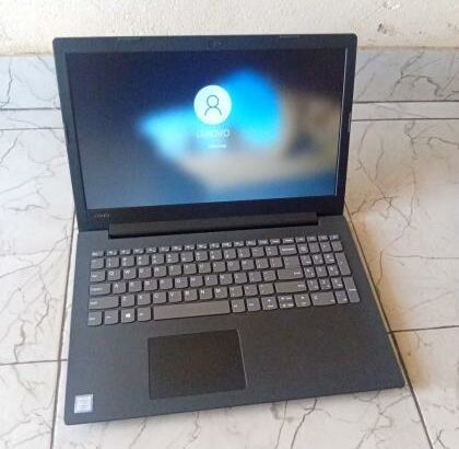 Laptop Lenovo IdeaPad 130-15IKB Intel Core i3-7020U (7°th Geração) 8GB Ram, 256GB SSD, Intel HD Graphics 620