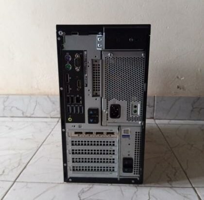 Desktop Professional DELL Precision 3630 Programadores, Arquitectos, Designer, Edição de vídeo em geral & IT Super Machine