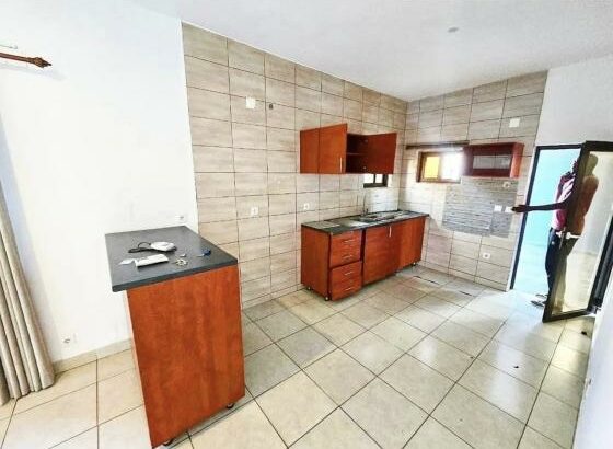 Vende-se Moradia Tipo 3 no Condomínio Liberdade