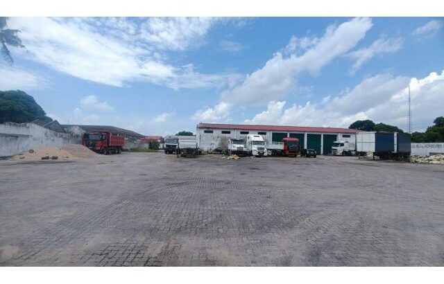 Vende-se um complexo de 2 Armazéns na Machava
