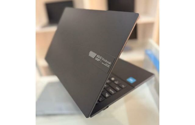 Laptop ASUS – VIVOBOOK Go 12° Gen, New out of Box.