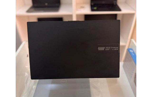 Laptop ASUS – VIVOBOOK Go 12° Gen, New out of Box.