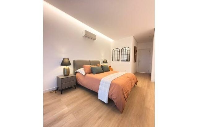 Arrenda-se Luxuoso Apartamento T3 mobilado no condomínio New life