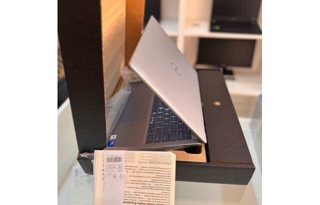 Dell Inspirion 14ª Geração, ultra 5. Nova na caixa~Open box