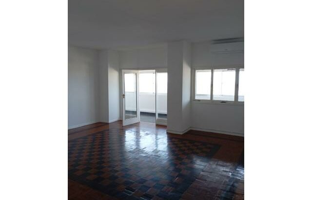 Vende-se Apartamento T4 na Julius Nyerere