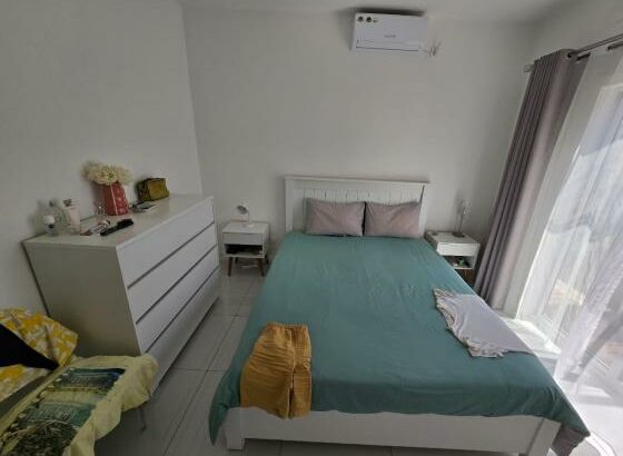 Vende-se T2 com Mobilia na Matola Fomento Condomínio