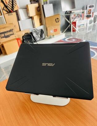 Atenção Gamers ,Programadores, Arquitetos e Designs a vossa hora de Brilhar e Trabalhar Com estilo + boa performance chegou Temos O Monstruoso: Asus T