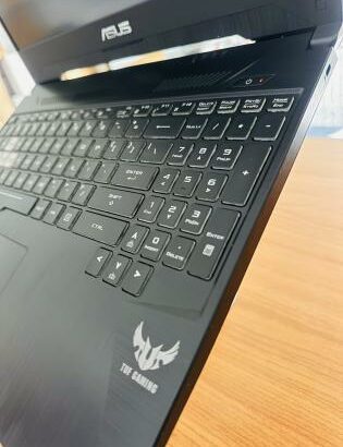Atenção Gamers ,Programadores, Arquitetos e Designs a vossa hora de Brilhar e Trabalhar Com estilo + boa performance chegou Temos O Monstruoso: Asus T