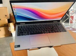 Dell Latitude 5550 Ultrabook Machine ,Intel Core Ultra 5-135U  14TH Generation (14CPUS) 16 GB DDR5 SDRAM , 512 GB SSD NVMe , Intel R Graphics Display