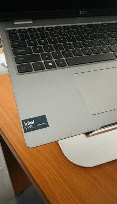 Dell Latitude 5550 Ultrabook Machine ,Intel Core Ultra 5-135U  14TH Generation (14CPUS) 16 GB DDR5 SDRAM , 512 GB SSD NVMe , Intel R Graphics Display