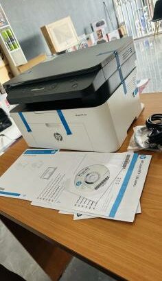 Impressora NOVA HP 135w Funções  * Impressão: Laser monocromática * Cópia* * Digitalização*  Conectividade  * Wi-Fi: Sim, 802.11 b/g/n * USB: 1x Hi-Sp