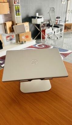 Lap Top Semi Novo HP Lap Top 15-fd0xxx 15.6 inch G9 Intel Core I5-1334U 13 th Gen  (12 CPUs)1.30GHZ , 16 GB DDR5” SDRAM , 1TBSSD , Intel UHD Graphics,