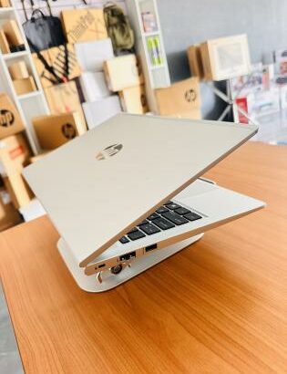 Lap Top Semi Novo HP Probook 450 15.6 inch G9 Intel Core I5-1335U 13 th Gen  (12 CPUs)1.30GHZ , 8 GB DDR5 SDRAM , 512 GB SSD , Intel UHD Graphics, Tec