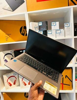 MacBook Pro 2020 Touchbar M1 512GB SSD 8GB RAM