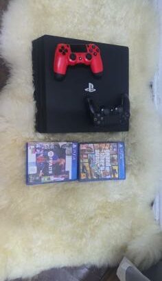 Ps4 Pro 1TB 2 Jogos e 2 Joys