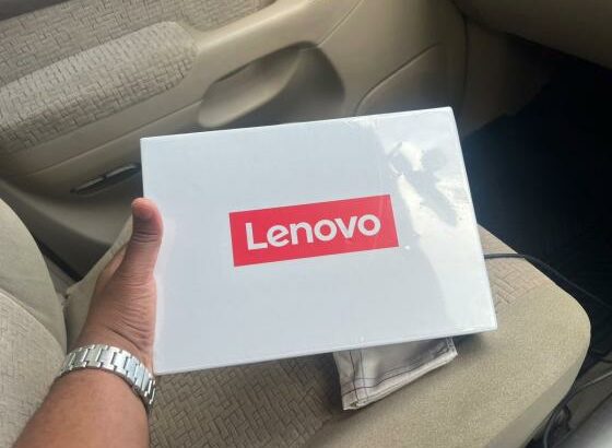 Tablet Lenovo K11 128GB 8GB RAM 4G Teclado e Caneta Selados