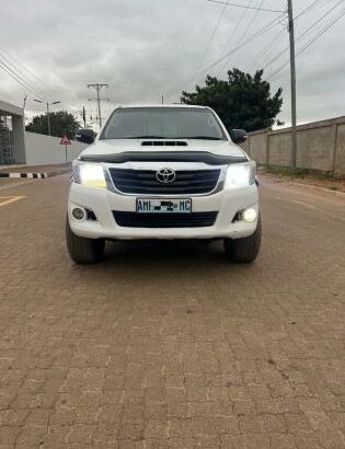 Toyota Hilux D4D 2013 4X4 3.0 Diesel